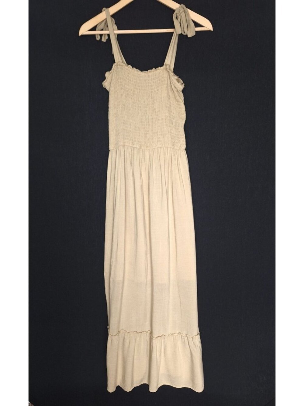 💙 ZESICA Womens Smocked Tie Strap Maxi Dress Size M Beige Boho Tiered Sleeveles